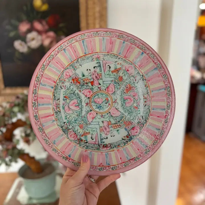GRANDMILLENNIAL CHINA PLATE CUTTING BOARD- RETICULATED ROSE MEDALLION