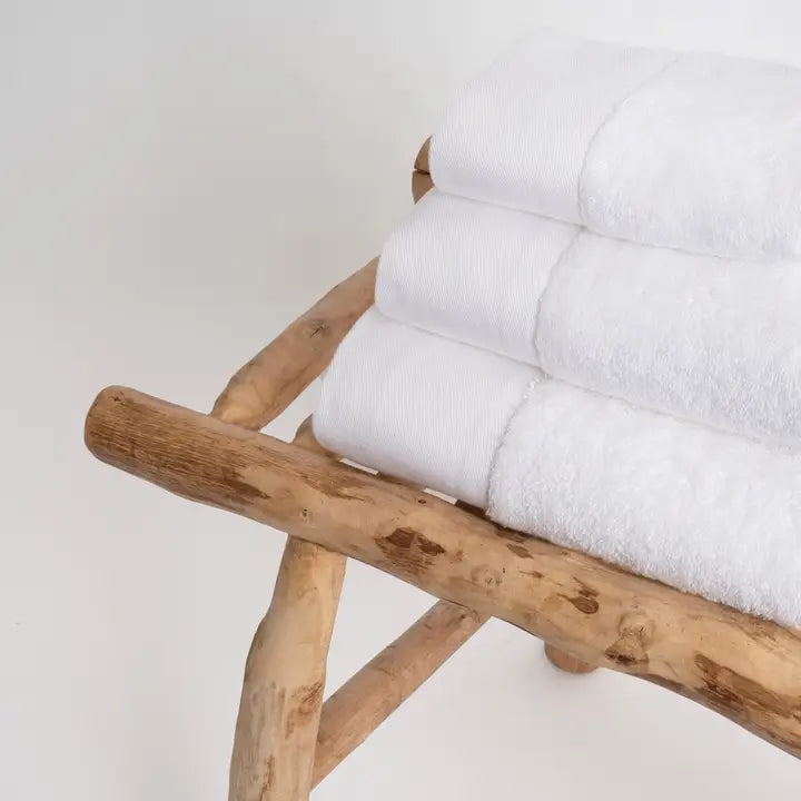 Adaste Home Bath Towel, White