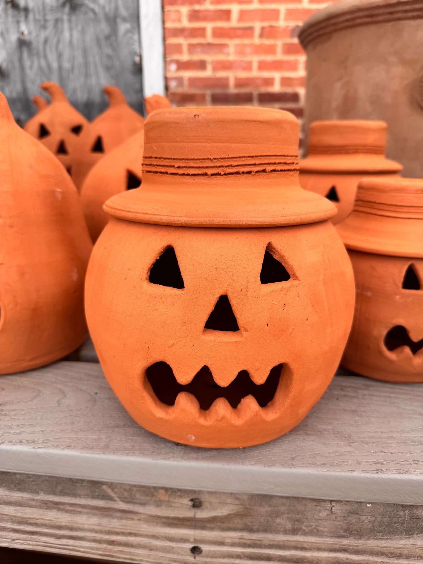 Craven Pottery Pumpkin With Hat, Md