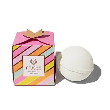 Musee Blooming Lily Luxe Bath Bomb