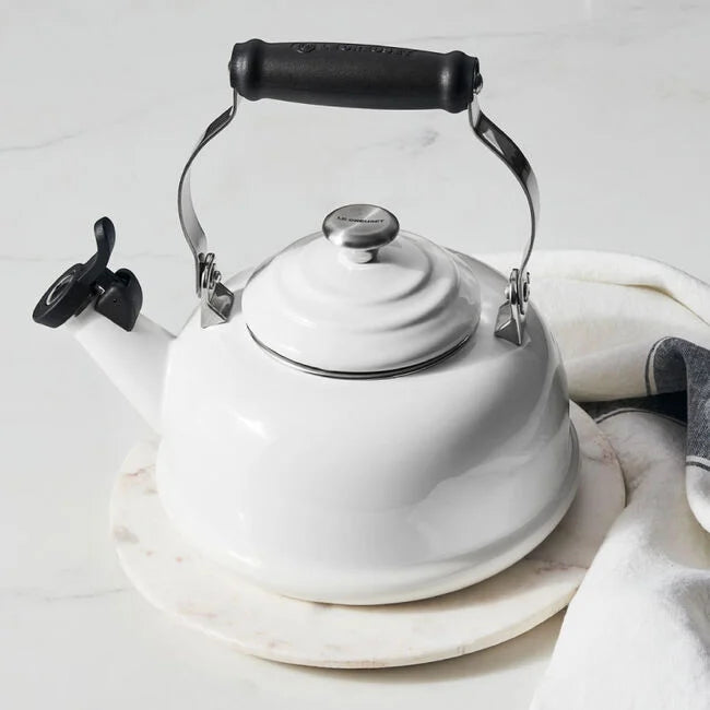 Le Creuset Classic Whistling Kettle