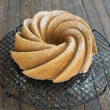 Nordic Ware 6 Cup Heritage Bundt Pan