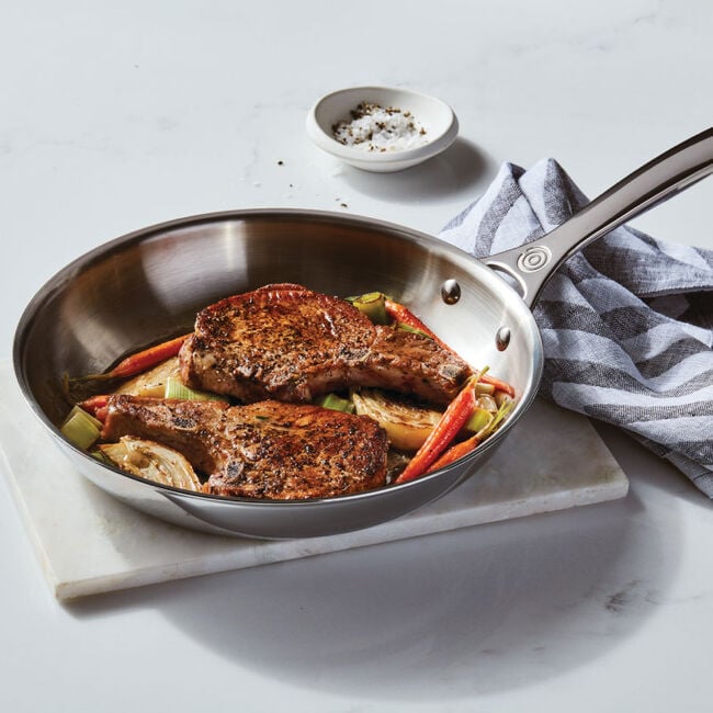 Le Creuset Shallow Round Frying Pan 10 In