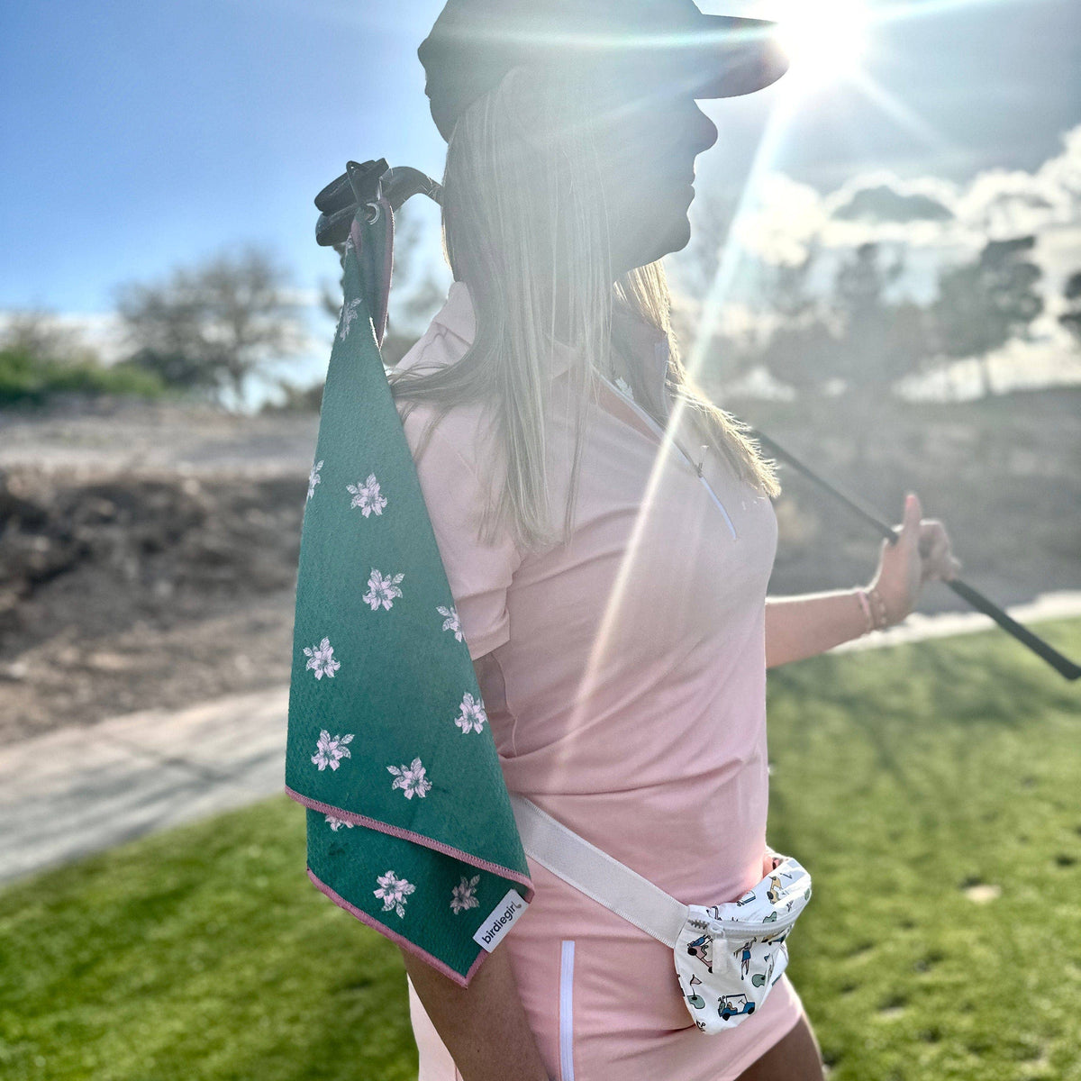 Azalea Women's Magnetic Golf Towel