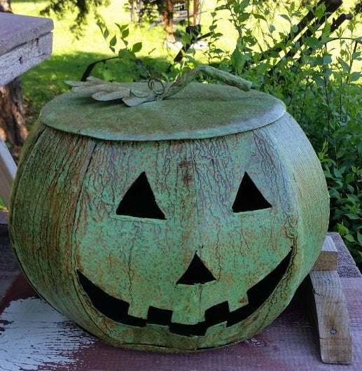 Garden Iron Metal Pumpkin Large, Green