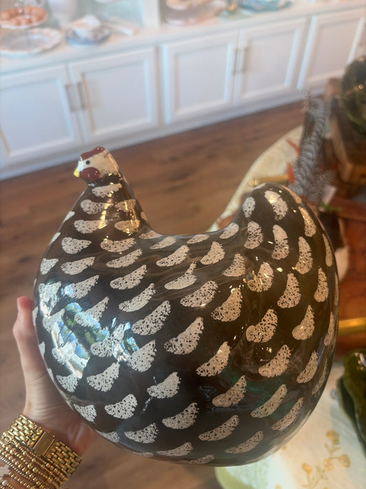 Les Ceramiques Hen Black Spotted White, M