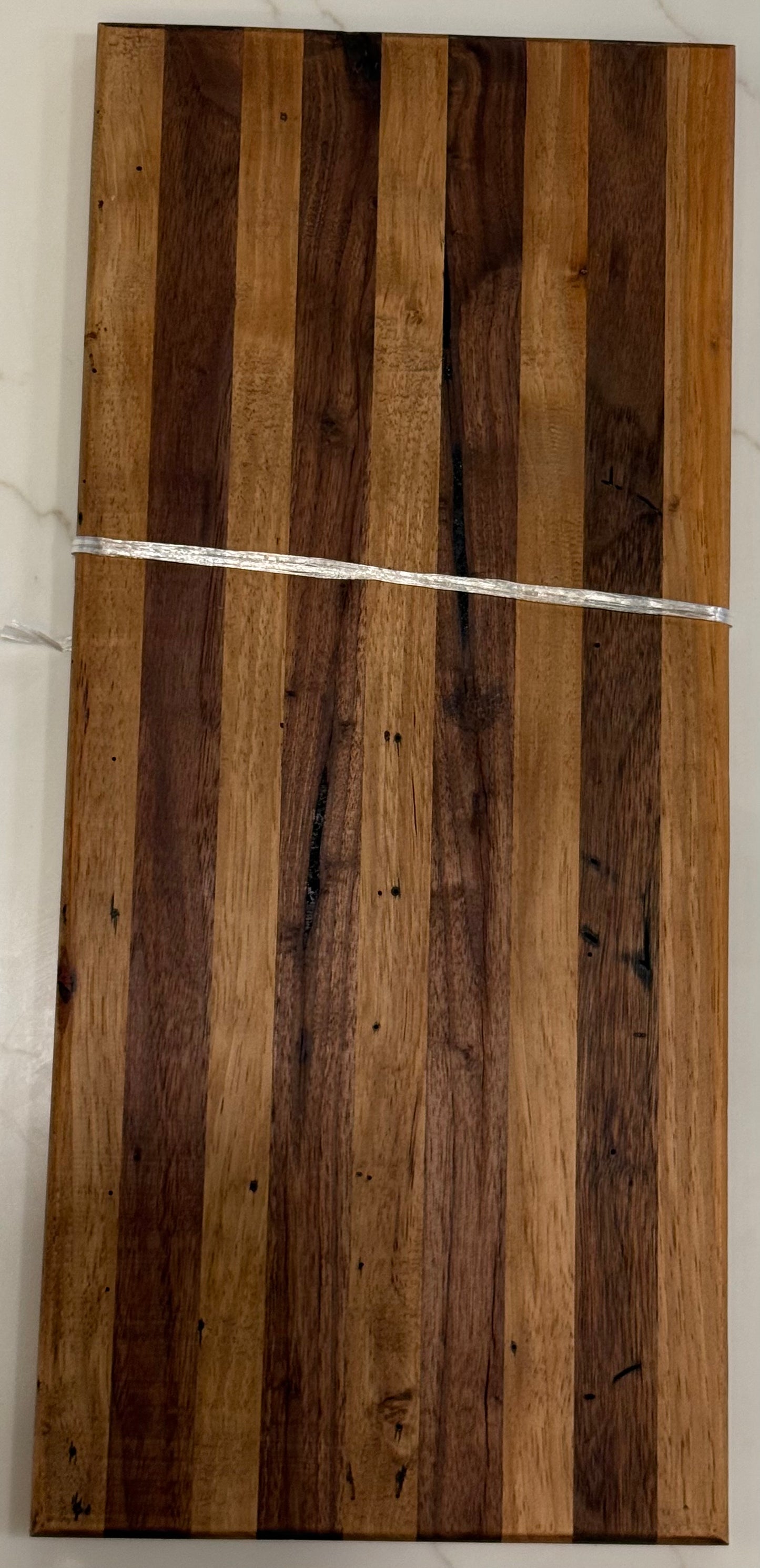 SOUTHERN HOLLOW CUTTING BOARD