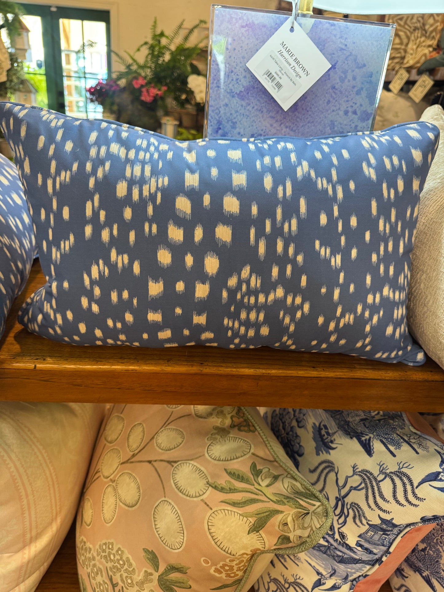 Blue Dots - Lumbar - 14x22
