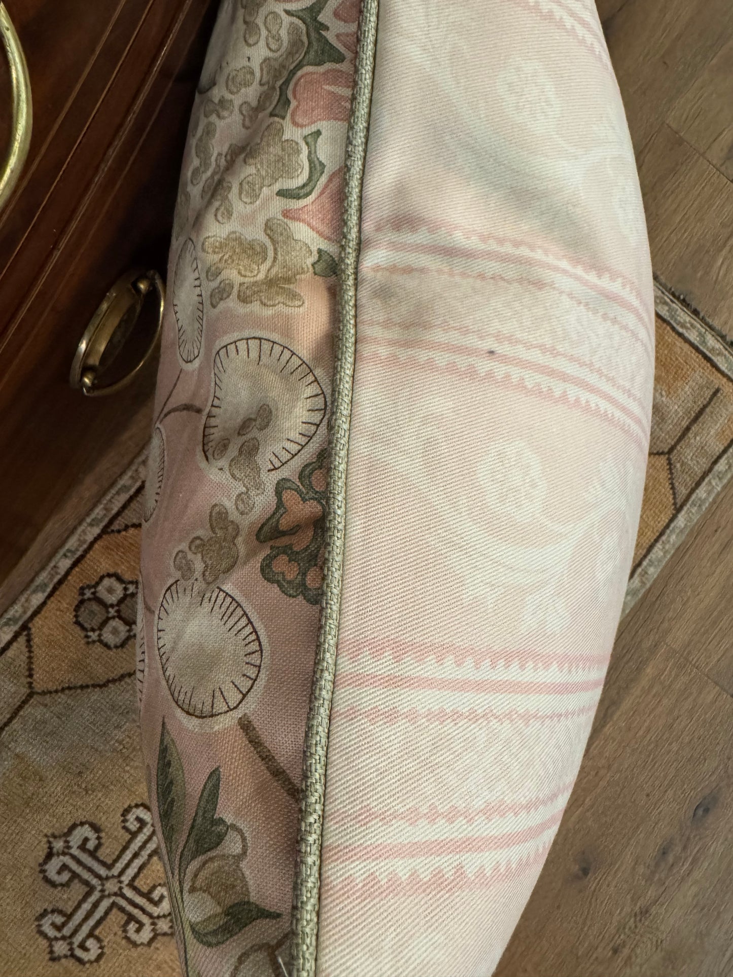 PILLOW Pink Lilys 22"