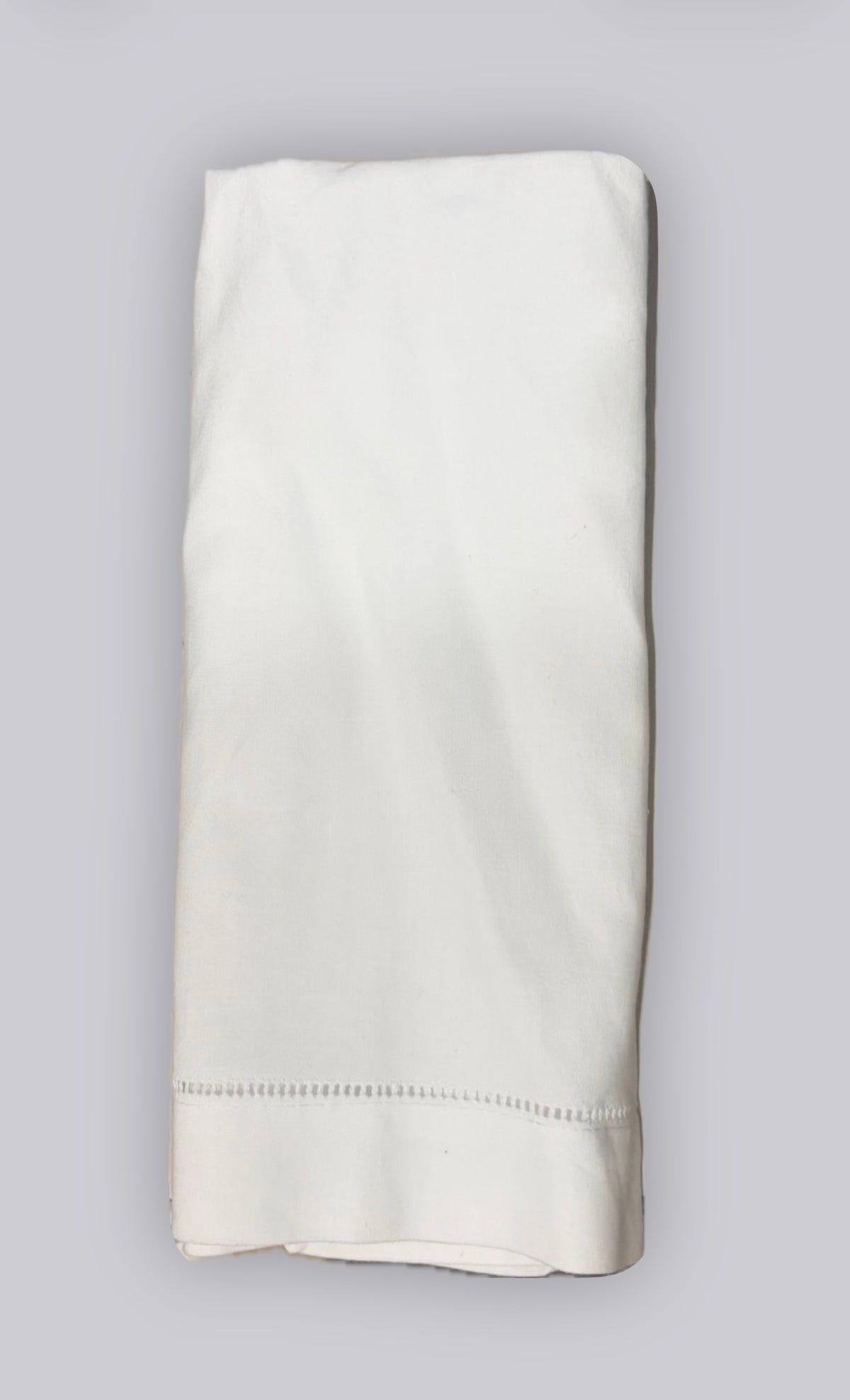 WHITE LINEN HAND TOWEL