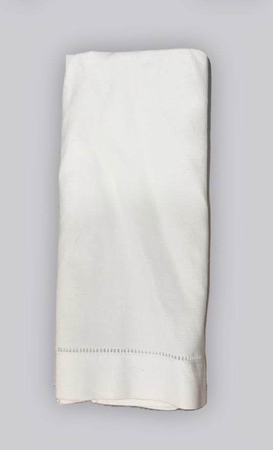WHITE LINEN HAND TOWEL