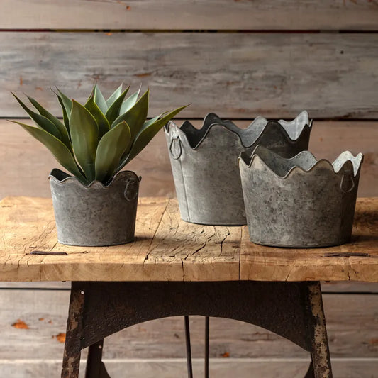 Porch View Corona Metal Planter, Large