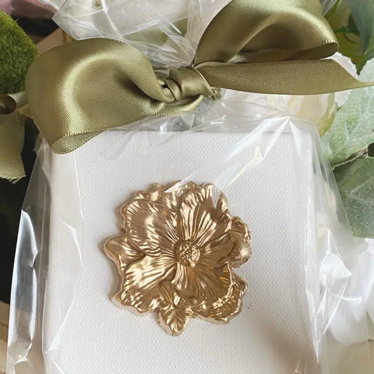 Rouge 225 Gold Guilded Magnolia Canvas