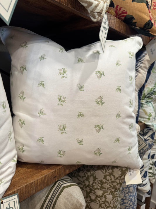 PILLOW White Petals 22"